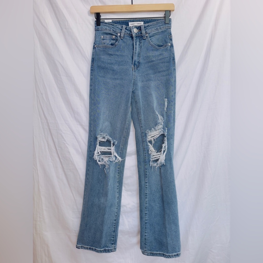 Almost Famous Medium Wash Denim High Waisted Straight Leg Jean size 0